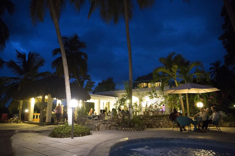 Hotel Restaurant Cyvadier Plage Jacmel Exteriér fotografie